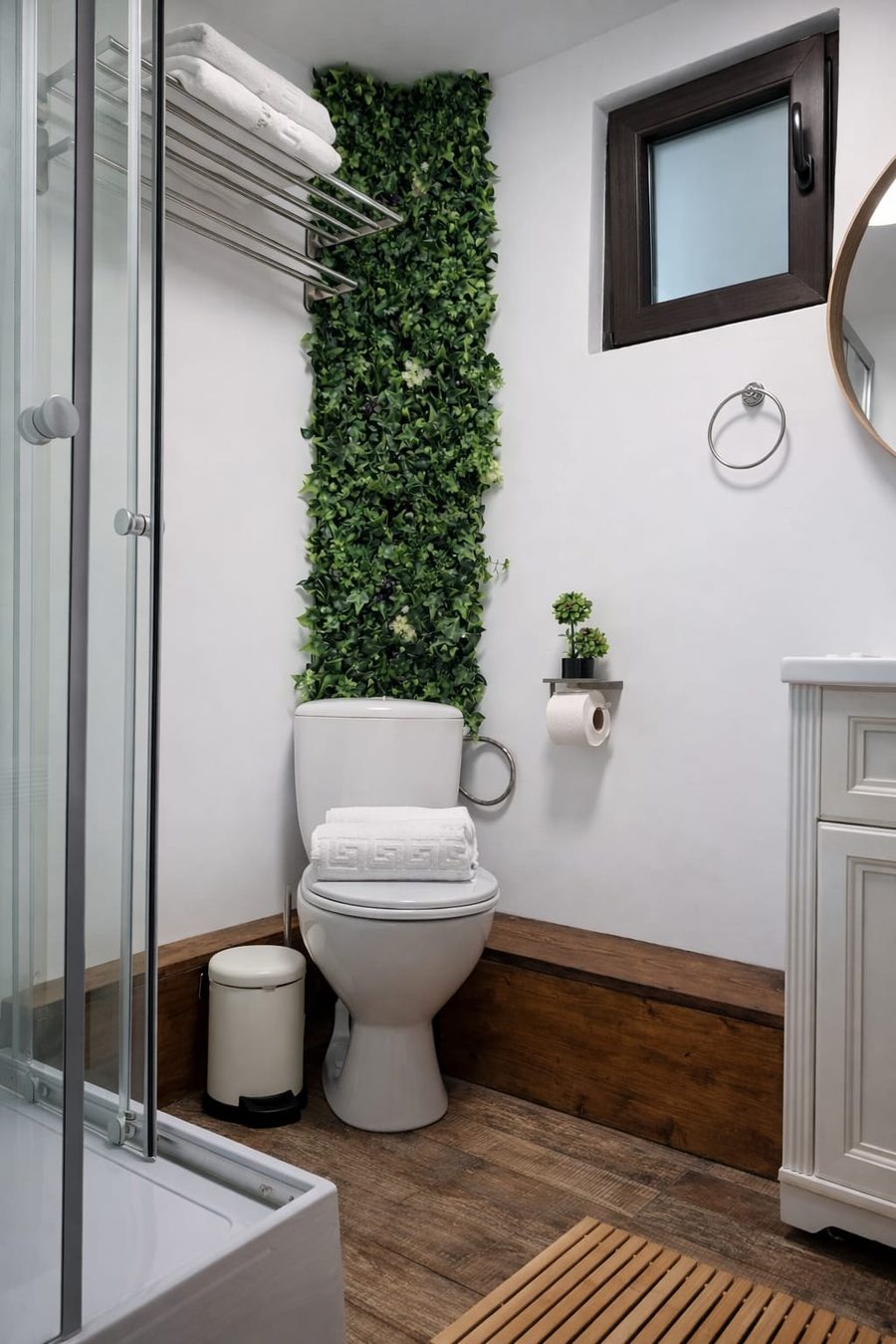 Baie cu perete verde decorativ și design modern